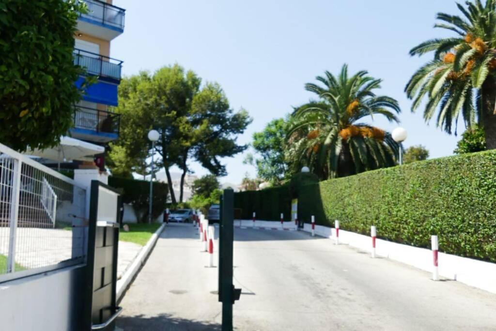 Holiday Rentals Piscina, Playa Parking A 5 Min Caminando Del Puerto De Benalmadena Exterior photo
