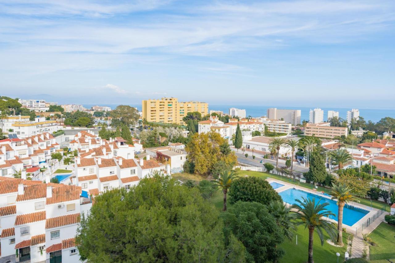 Holiday Rentals Piscina, Playa Parking A 5 Min Caminando Del Puerto De Benalmadena Exterior photo