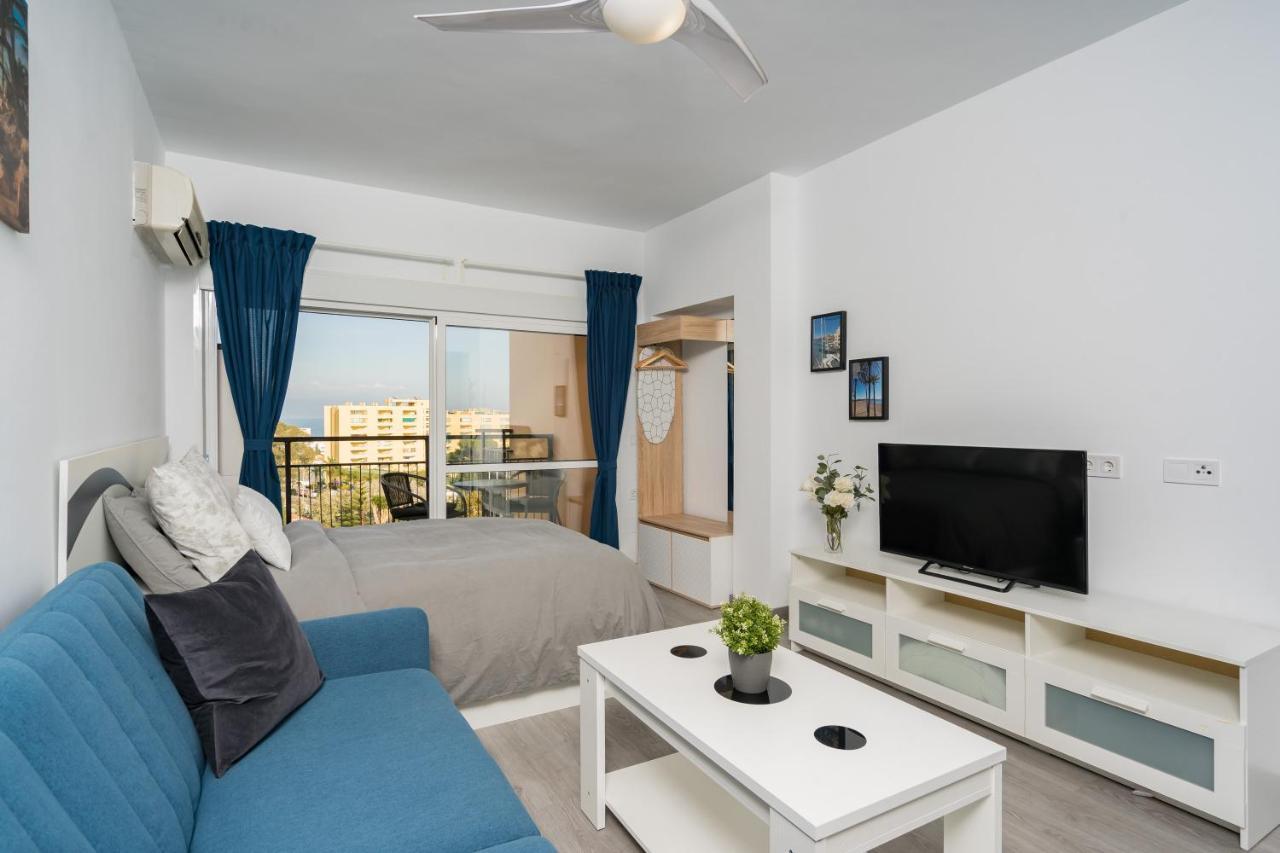 Holiday Rentals Piscina, Playa Parking A 5 Min Caminando Del Puerto De Benalmadena Exterior photo