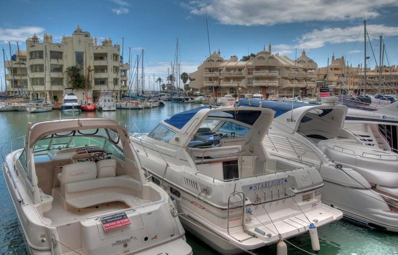 Holiday Rentals Piscina, Playa Parking A 5 Min Caminando Del Puerto De Benalmadena Exterior photo